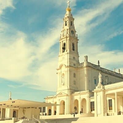 Fátima - Full Day Private Guided Tour from Lisbon by minivan 3