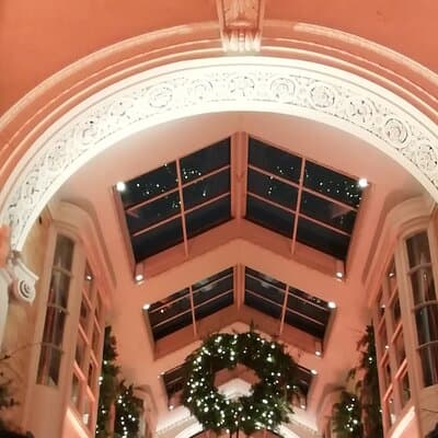 London Private Christmas Lights Walking Tour with Local Guide 2
