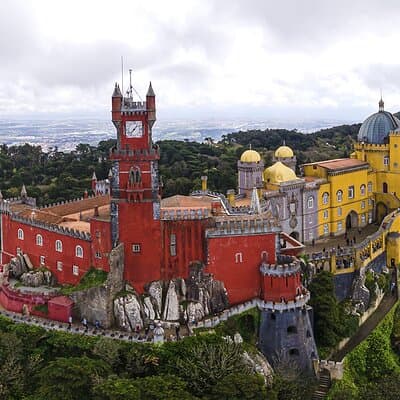 Full-day Private Tour to Sintra and Cascais from Lisbon