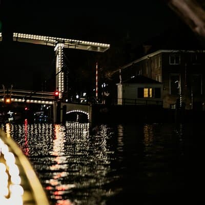 Amsterdam Small-Group Evening Canal Cruise Including Wine, Craft Beer, Cheese