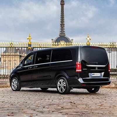 Private Eiffel Guided Tour with Hotel Pick-Up 4