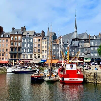 Private Normandy Rouen, Honfleur, Etretat Day trip from Paris