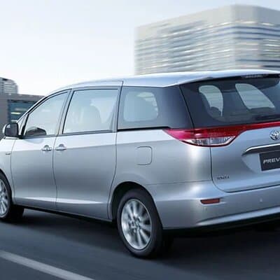 Toyota Previa Private Airport Transfer To OR From Dubai Airport 2