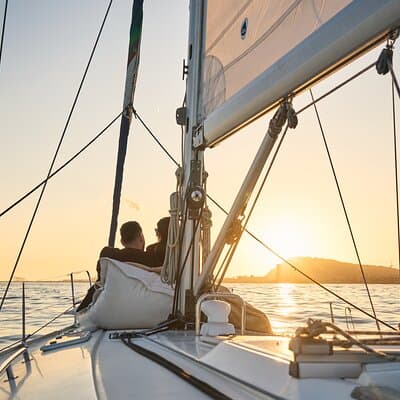 Marriage Proposal Boat Trip in Barcelona 5