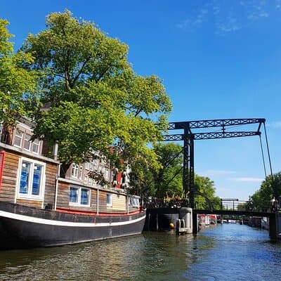Discover the Channel Quarter in Portuguese: 1.5 hours in the water 2
