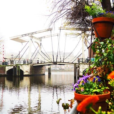 Small Group Hidden Gems Tour in Amsterdam 3