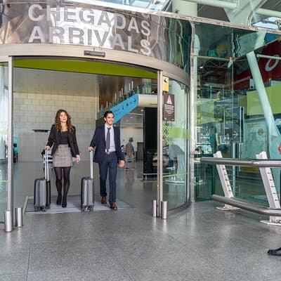 Lisbon Airport Private Transfer to/from Porto