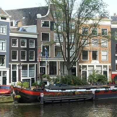 The true story of Anne Frank's Diary with History Expert 3