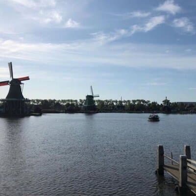 Private Sightseeing Tour to Windmills Cheese Farm and Volendam 2