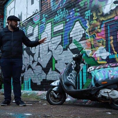 Urban Canvas: Exploring Shoreditch's Vibrant Street Art 3