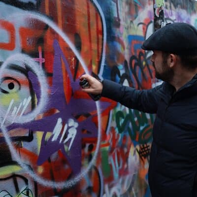 Urban Canvas: Exploring Shoreditch's Vibrant Street Art 5