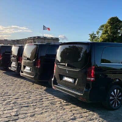 Excursion CHATEAU DE VERSAILLES and GIVERNY in Limousine from Paris 5