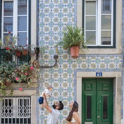 Private Vacation Photography Session with Local Photographer in Lisbon 5