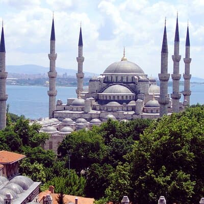 VIP Tour of Maiden's Tower and 9 Must-See Places in Istanbul 5