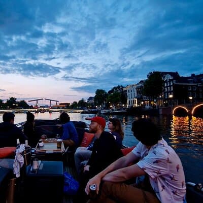 Amsterdam Evening Cruise in Small Group 4