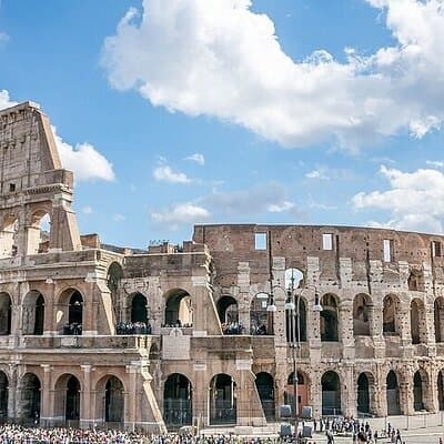 Private Guided Tour of the Colosseum and Roman Forum