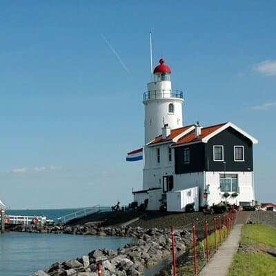 Volendam: E-bike rental with suggested countryside- and fisherman village route 4