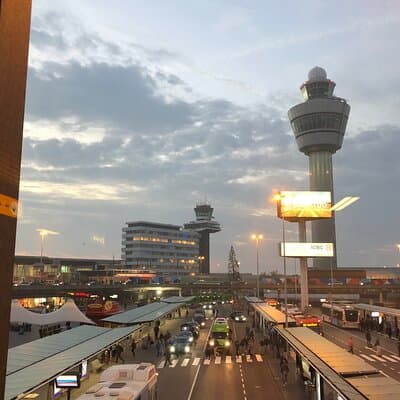 Private departure transfer from Amsterdam to Schiphol Airport (AMS) 2