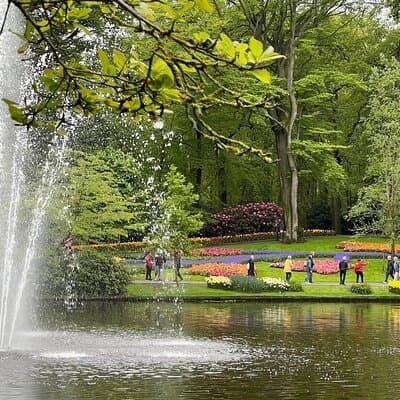 Amsterdam: Keukenhof Tulip Gardens and Giethoorn with Boat Tour 4