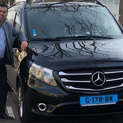 Private Minivan Zaanse Schans and Volendam Tour from Amsterdam