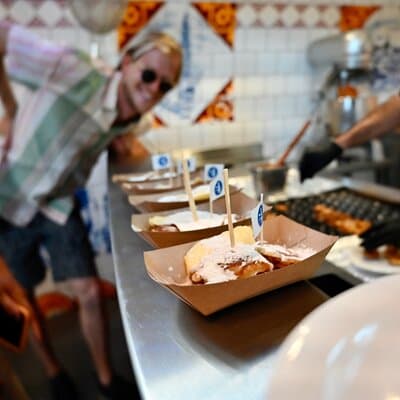 Amsterdam Private Food & Drinks Tour by UNESCO Canals & Jordaan 4