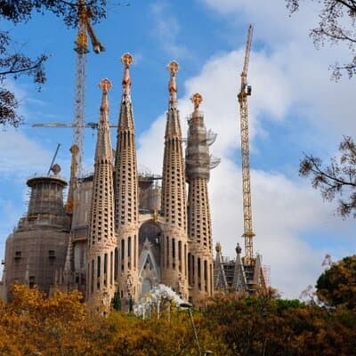 Sagrada Familia & Gothic Quarter Private Tour 3