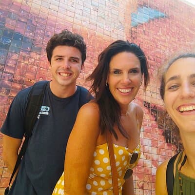 Barcelona cultural tailored private tour - guest pickup 4