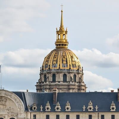 4-Hour Private Tour in Paris in a Vintage Car