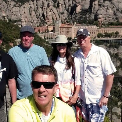 Private Montserrat tour with 2 guides and hotel pickup