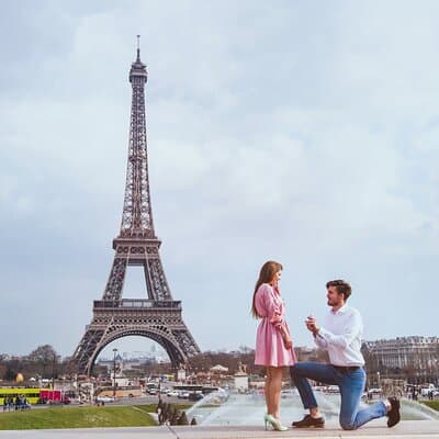 Private Proposal Photoshoot in Paris