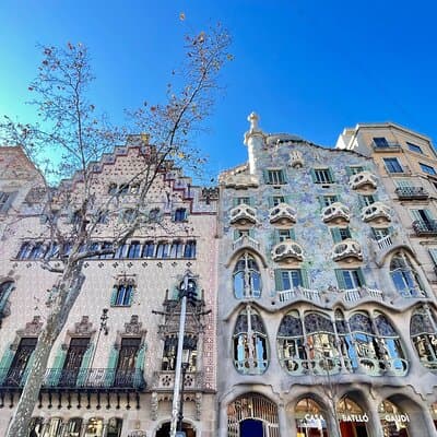 3-Hour Private Gaudi Bike Tour 2