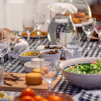 Market Tour, Cooking Class And Lunch At Mercado de Arroios 4