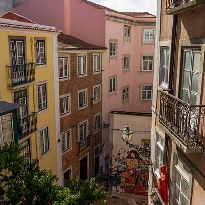 2h Lisbon Electric Tuk Tuk Tour + 2h Sunset Sailing Boat Trip 5