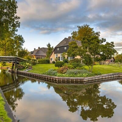 Private Giethoorn Tour Venice of The Netherlands