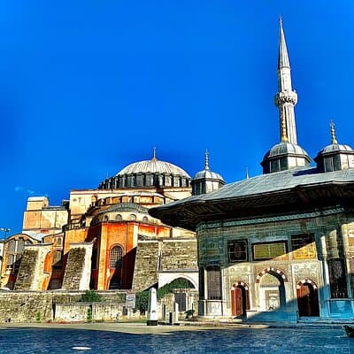 Hagia Sophia, Basilica Cistern and Grand Bazaar Tour in Istanbul