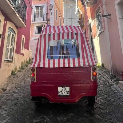 2h Lisbon Private Historical Center Tour by Tuk Tuk 4