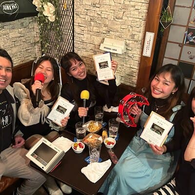 Tokyo Shinbashi Night Tour: Local Guide & Drinks at Snack Bars 3