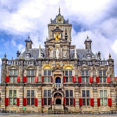 Private tour to The Hague and Delft Blue Potteries from Amsterdam 5