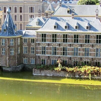 Private tour to The Hague and Delft Blue Potteries from Amsterdam