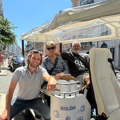 Tuk-Tuk Lisbon: Alfama, Viewpoints & Local Flavors 5