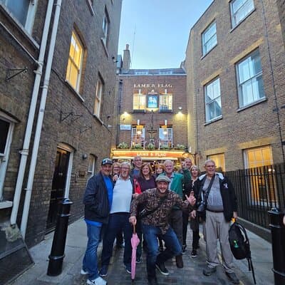 Pub Crawl and Sing along London Experience