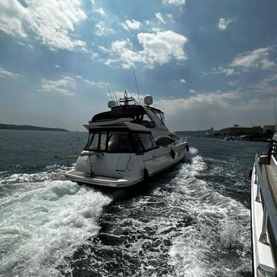Private Cruise with 22m Yacht in Bosphorus Istanbul 4