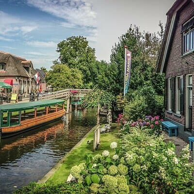 Private tour to the Zaanse Windmills and Giethoorn from Amsterdam 5