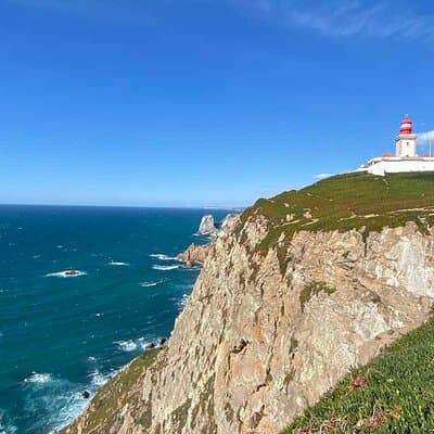 Full Day Tour in Sintra Pena Palace and Quinta de Regaleira 2