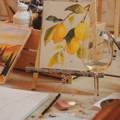 Italian Paint and Wine Experience Art Class in Rome with Pizza 2