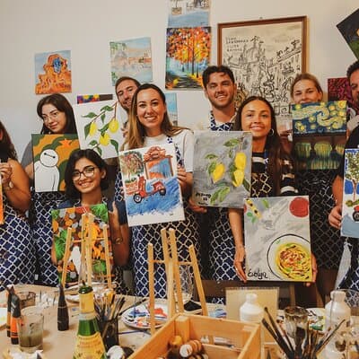 Italian Paint and Wine Experience Art Class in Rome with Pizza 4