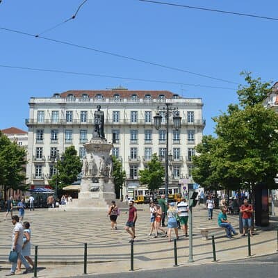 Lisbon city tour on history, culture and current topics 3