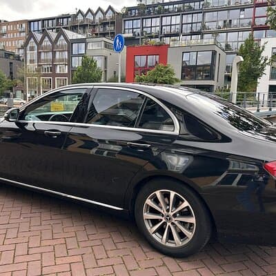 Private Transfer from Amsterdam Schiphol Airport to Amsterdam 3