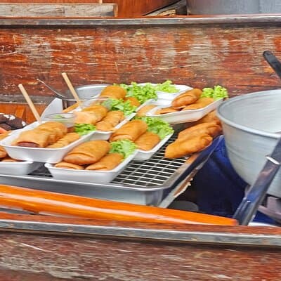 Damnoen Saduak Famous Floating Market and Mea Klong Railway Tour 4