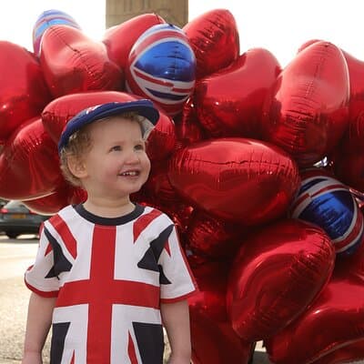Professional Digital Photo with Red Heart Balloons Central London 3